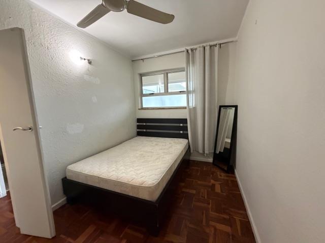 To Let 1 Bedroom Property for Rent in Sea Point Western Cape